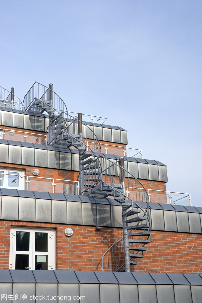 火灾逃生楼梯是建筑的一部分